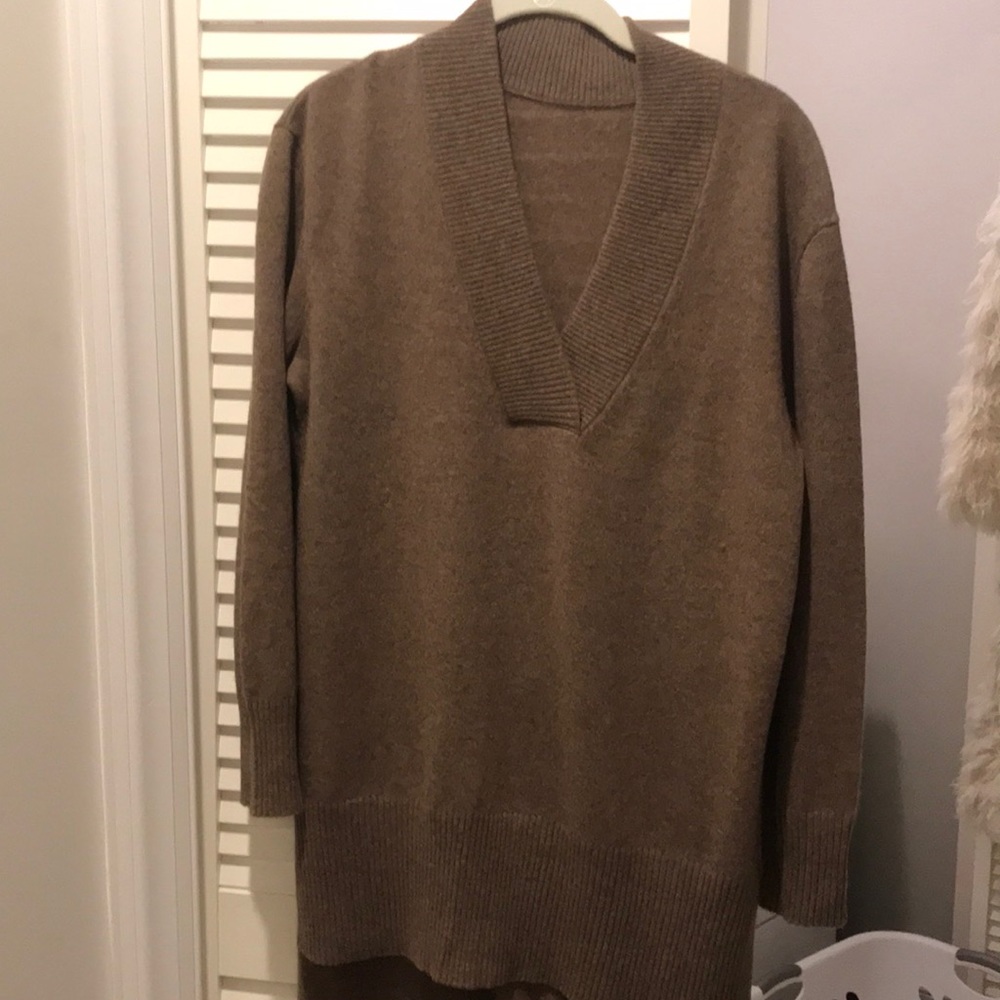 Brown cashmere sweater set